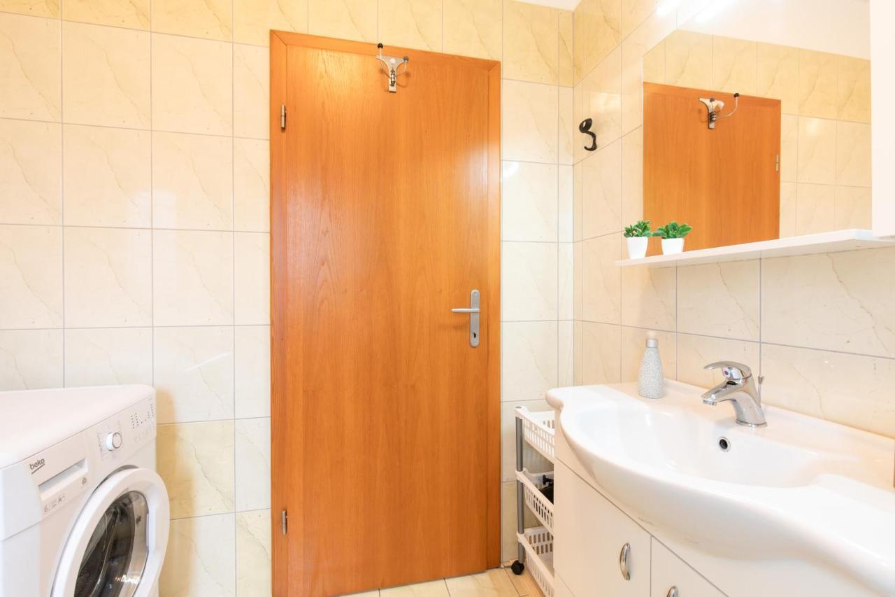 Apartments Doris, Krk Krk Town Dış mekan fotoğraf