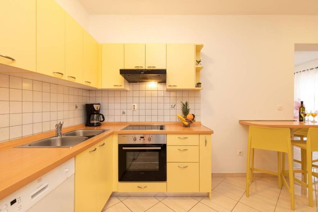 Apartments Doris, Krk Krk Town Dış mekan fotoğraf