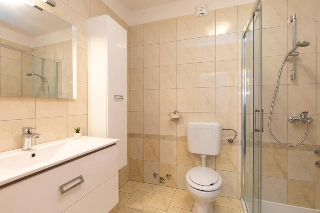 Apartments Doris, Krk Krk Town Dış mekan fotoğraf