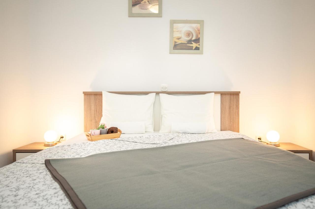 Apartments Doris, Krk Krk Town Dış mekan fotoğraf