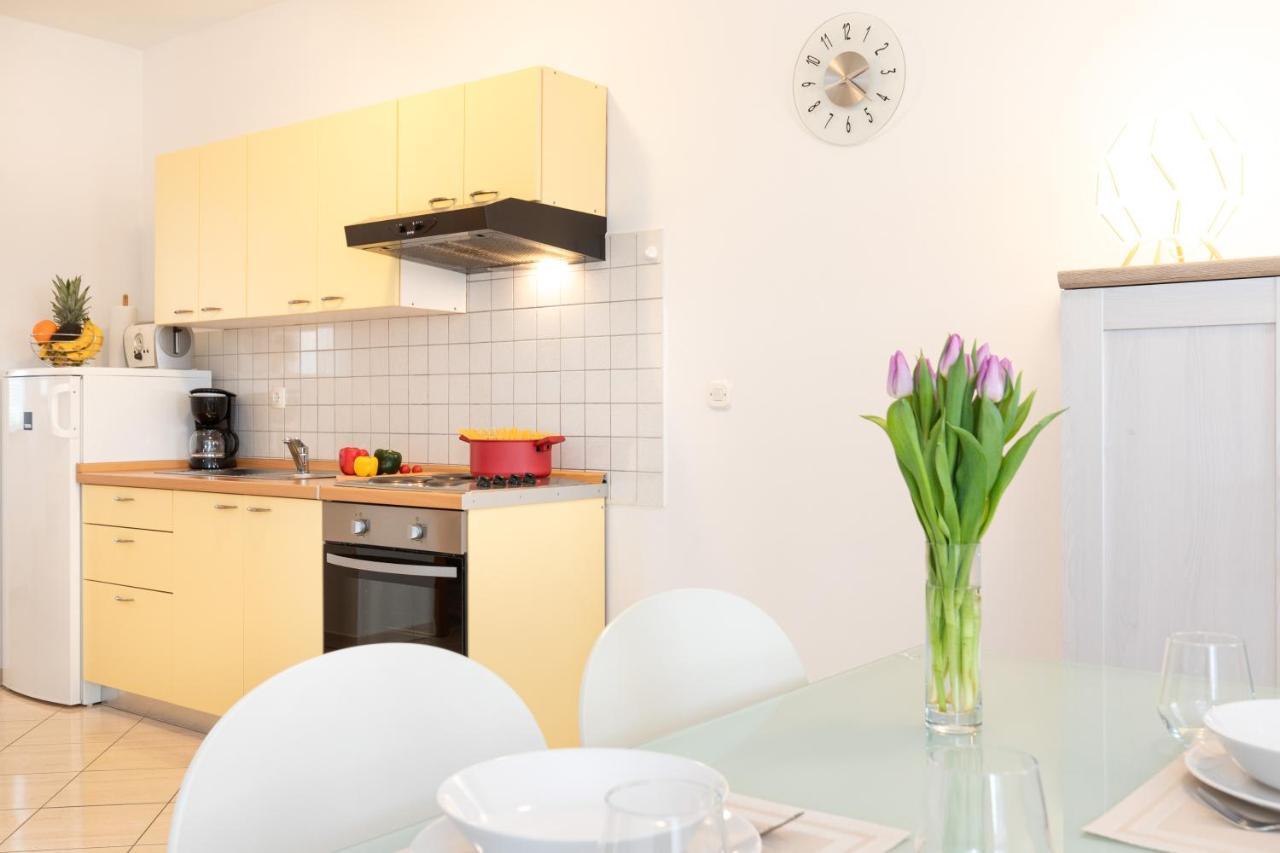 Apartments Doris, Krk Krk Town Dış mekan fotoğraf